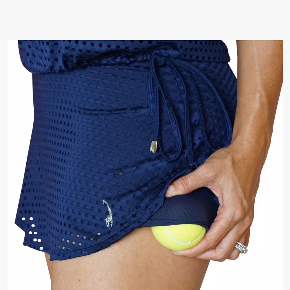Lacoa Sport “Pristine Mesh Skirt”